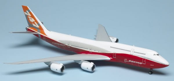 Сборная модель ЗВЕЗДА Боинг 747-8