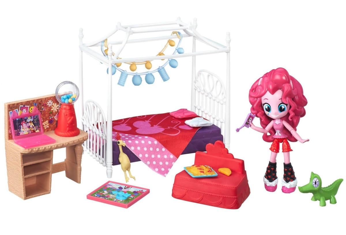 Игровой набор с мини-куклой My Little Pony Equestria Girls Пижамная вечеринка - Пинки Пай (HASBRO)